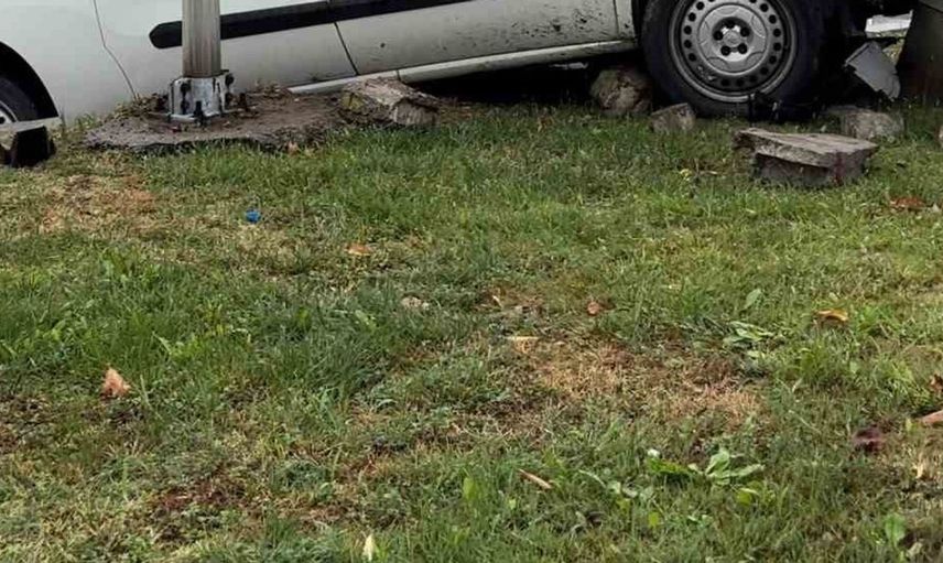 Yağışlı havanın etkisiyle direksiyon hakimiyetini kaybetti: Aydın'da kaza meydana geldi