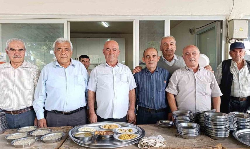 Yakaköylüler geleneksel hayırda bir araya geldi