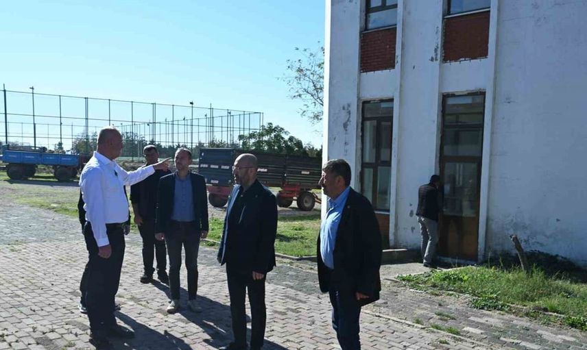 Karacabey belediye başkanı kırsal mahallelerde inceleme yaptı