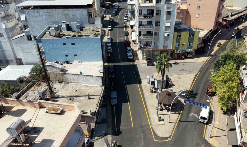 Anamur'da üç cadde modern asfaltla yenilendi