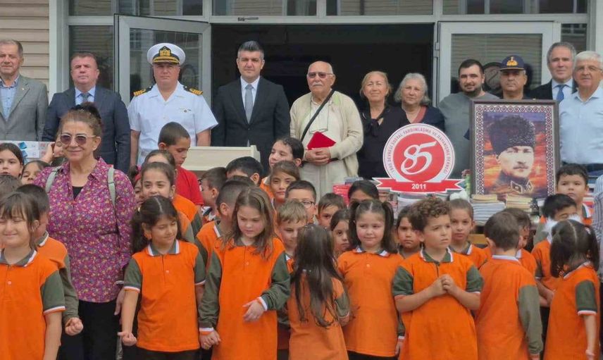 Şehidin silah arkadaşları okulda anlamlı bağış gerçekleştirdi