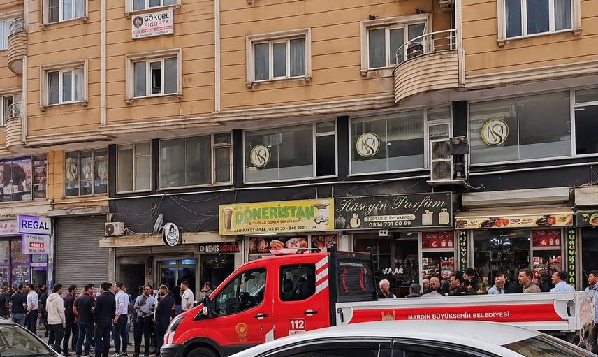 Mardin'de iş merkezi asansörü çöktü: iki işçi hastaneye kaldırıldı