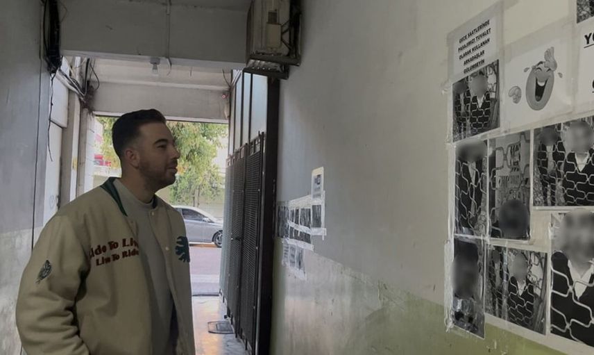 Bursa'da tuvalet sorununun ilginç çözümü: Fotoğraflar duvara asıldı