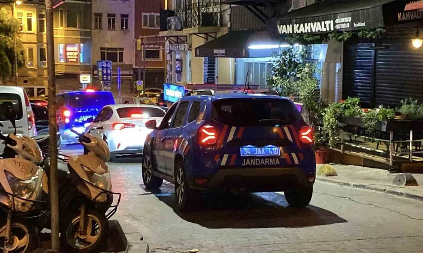 Beyoğlu ve Şişli'de ‘Ailem güven’de arama operasyonu gerçekleştirildi
