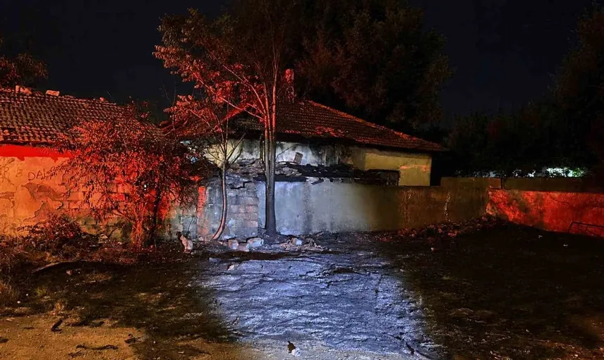 Kırıkkale’de rüzgarın etkisiyle kontrolsüz yangın paniğe yol açtı