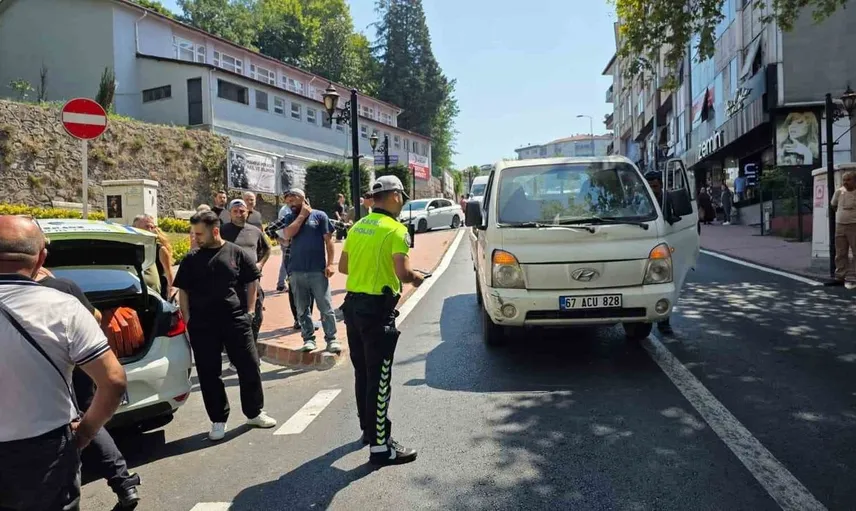 Ereğli'de yolun karşısına geçmeye çalışan yayaya araç çarptı
