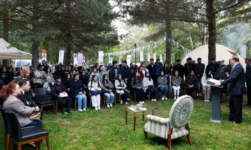 Yeni akademik yılda rektör Hacımüftüoğlu'ndan öğrencilere güçlü mesajlar