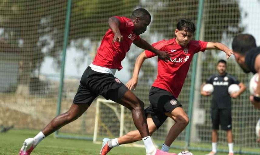 Çorum fk kamp çalışmalarına hız kesmeden devam ediyor