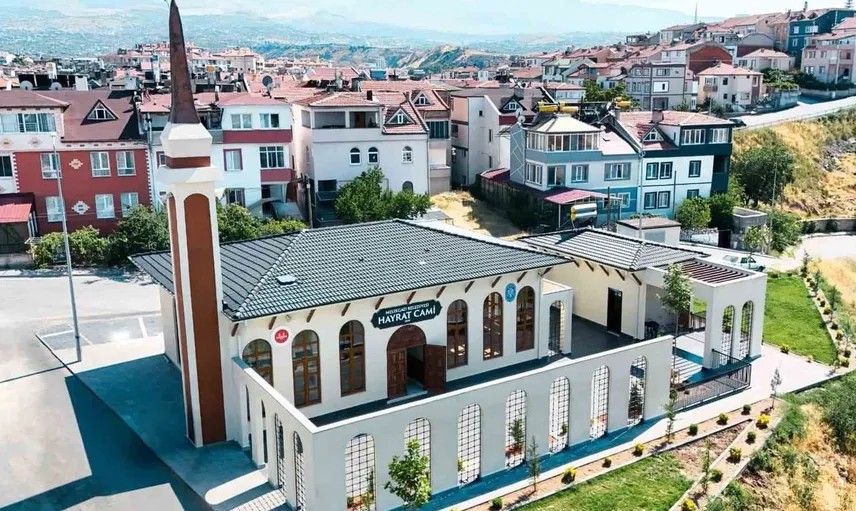 Hayrat Camii, Melikgazi'de ibadete açıldı