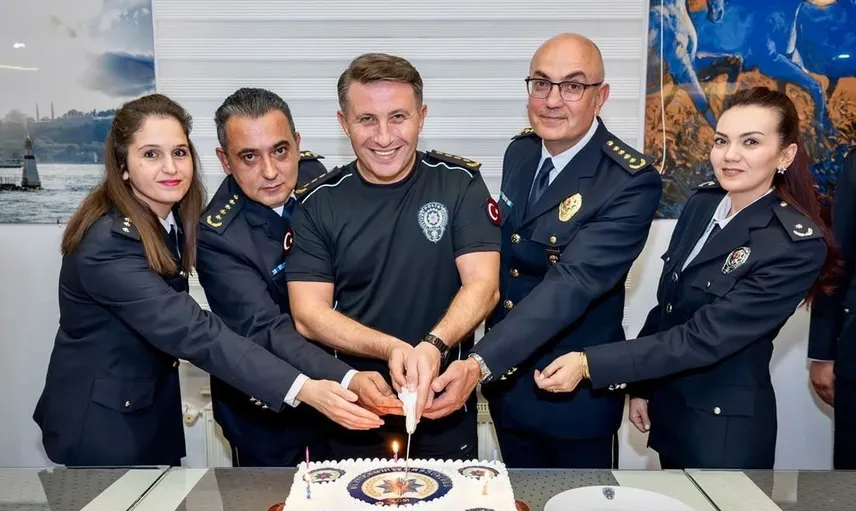 Bilecik'te yeni rütbelerine kavuşan emniyet müdürleri başarıya adım attı