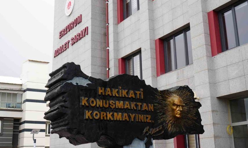 Hukukçular yapay zekâya nasıl bakıyor: Verimlilik mi, vicdan mı?