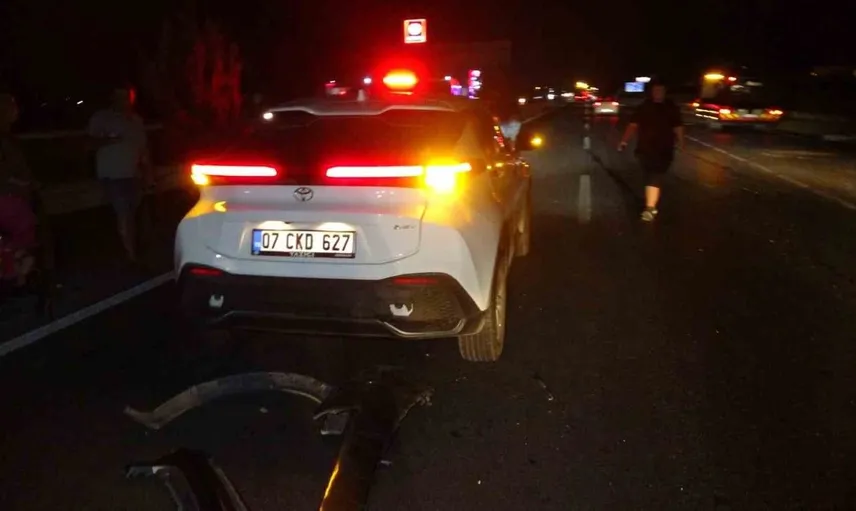 Manavgat'ta yola fırlayan köpek zincirleme kazaya yol açtı