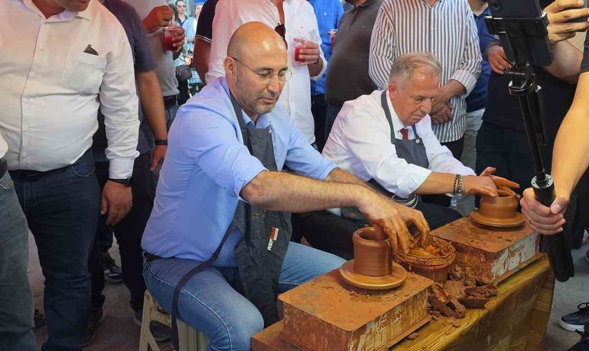 Karacasu festivalinde çömlek yapma deneyimi protokoldan tam not aldı