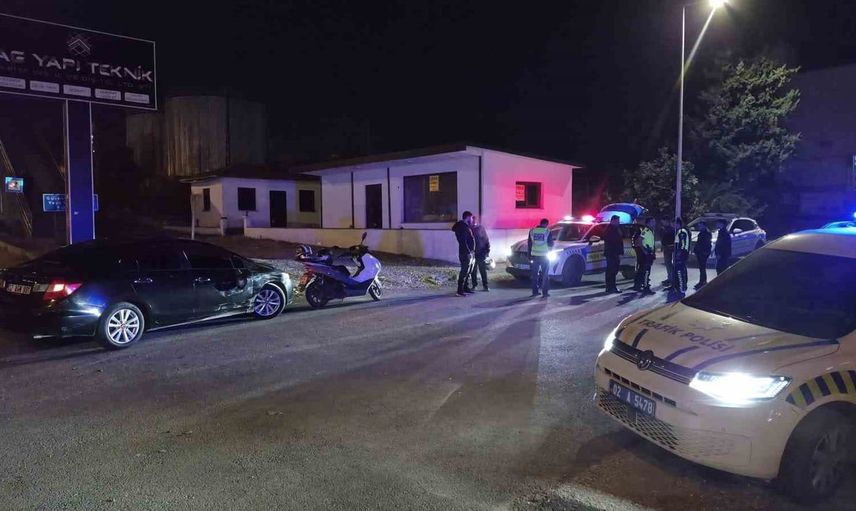 Adıyaman'da otomobil ve motosiklet çarpışması: bir yaralı