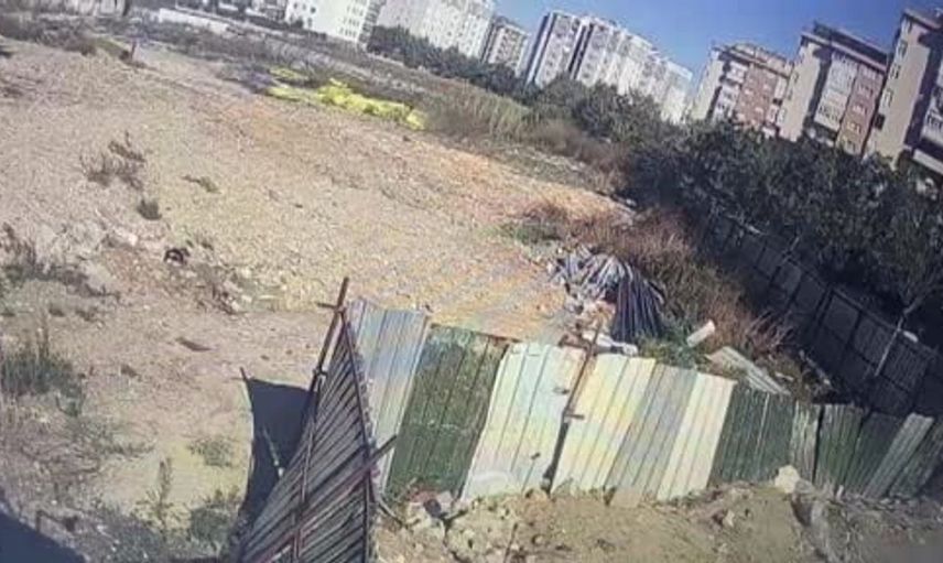 Beylikdüzü'nde hırsızlık şüphelileri sürükleyici kovalamacasının ardından yakalandı