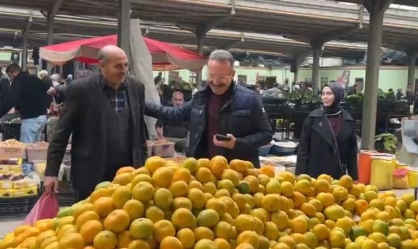 Ardahan valisi yamlı'dan semt pazarına anlamlı ziyaret