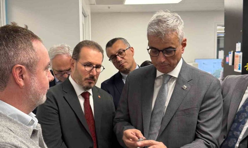 Sağlık bakanı memişoğlu, ABD'de biyoteknoloji şirketini ziyaret etti