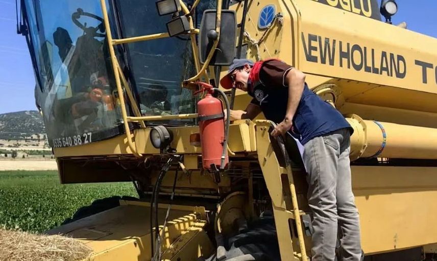 Burdur’da hububat hasadıyla birlikte biçerdöver denetimleri artıyor