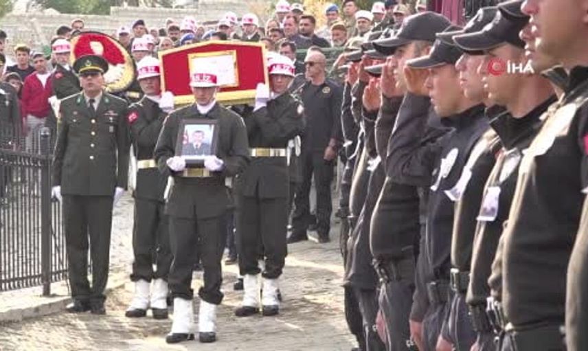 Türkiye'nin şehitleri arasında yer aldı: Mustafa Aslan son yolculuğuna uğurlandı