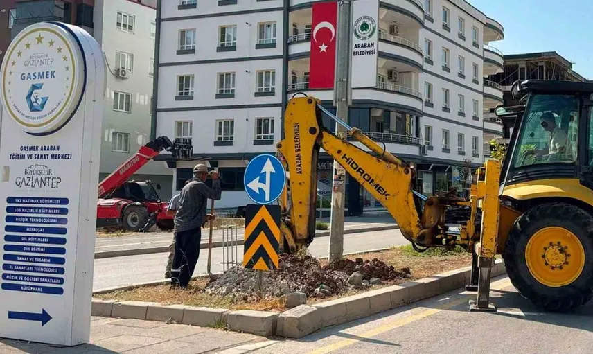 Araban'da trafik güvenliği için ışıklandırma projesi hayata geçirildi