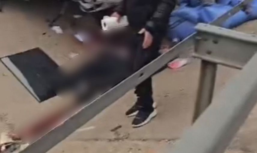 Sivrihisar'da devrilen tırın şoförü ağır yaralandı