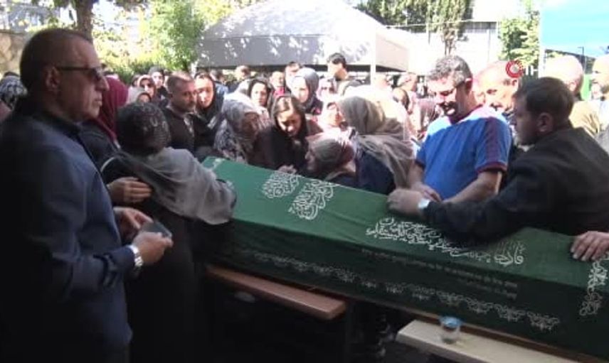Maltepe'de yıkılan bina faciasında hayatını kaybeden kardeşler dualarla uğurlandı