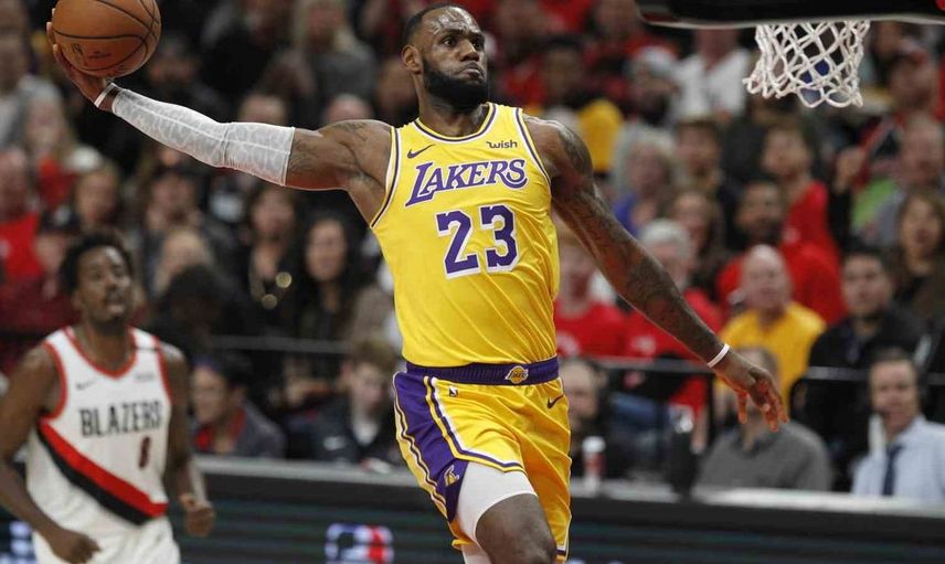 LeBron James, Philadelphia 76ers ile NBA'de 4. farklı takıma katılıyor