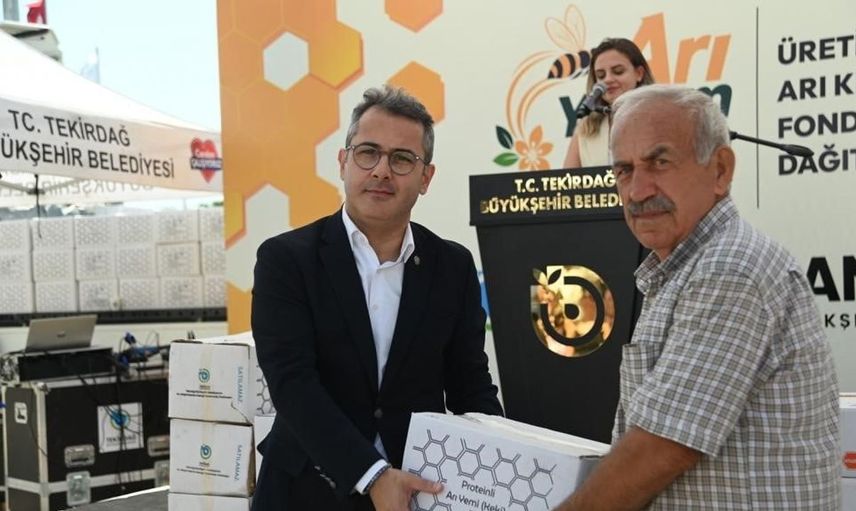 Tekirdağ'da arı yetiştiricilerine yem desteği ile ekosistem koruma adımı