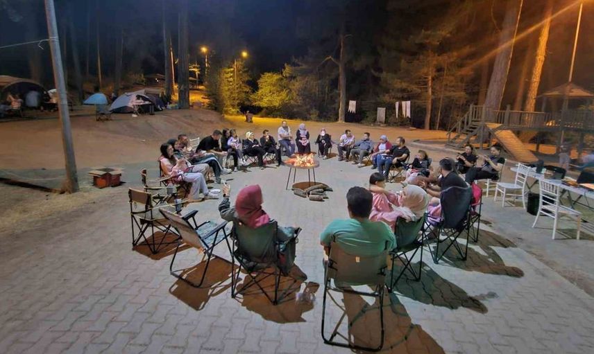 Kütahya'da doğa ile iç içe aile kampı etkinliği düzenlendi
