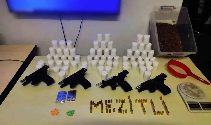 Mersin'de uyuşturucu operasyonu: Üç kişi gözaltına alındı, biri tutuklandı