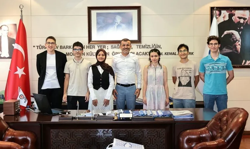 Büyükşehir belediyesi YKS başarılarını kutladı