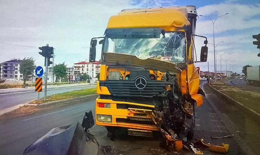 Karapınar’da iki ayrı trafik kazası: 2 yaralı