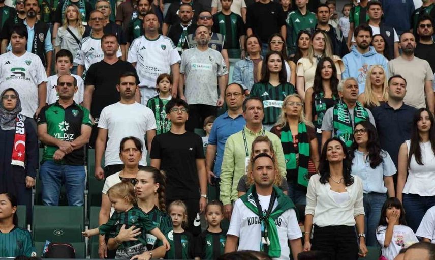 Kocaelispor - Gaziantep FK karşılaşmasına beklenenin altında ilgi