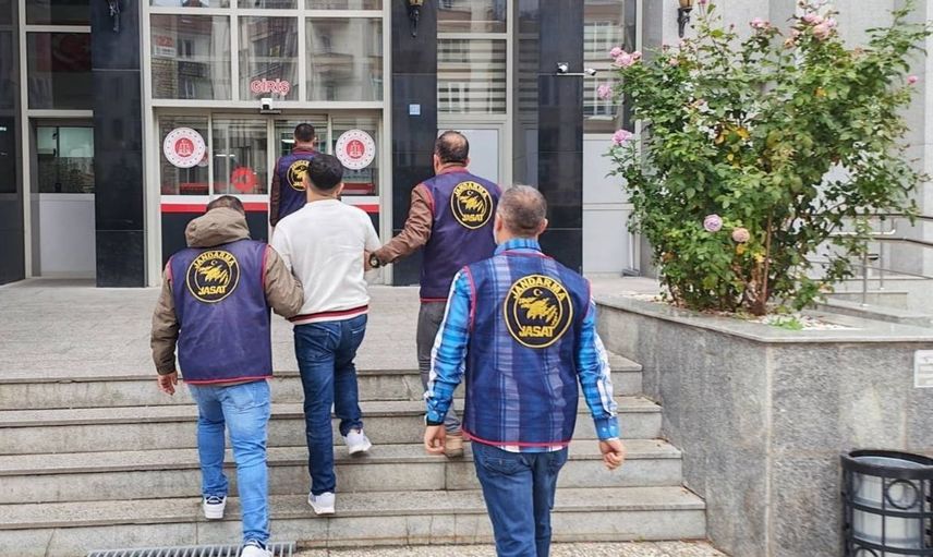 Çorum'da suçlardan aranan 25 kişi yakalandı