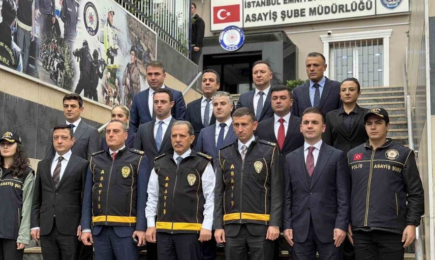 Milletimizin emrinde kararlılıkla mücadele: Change operasyonunda 61 klasik otomobil sergilendi