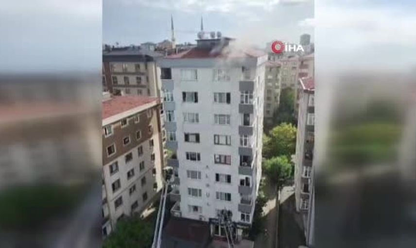 Kadıköy’deki yangında mahsur kalanlar kurtarıldı: 5 kişi hastaneye sevk edildi