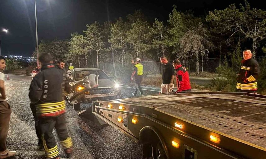 Çerkezköy-Kapaklı yolunda meydana gelen kazada iki kişi yaralandı