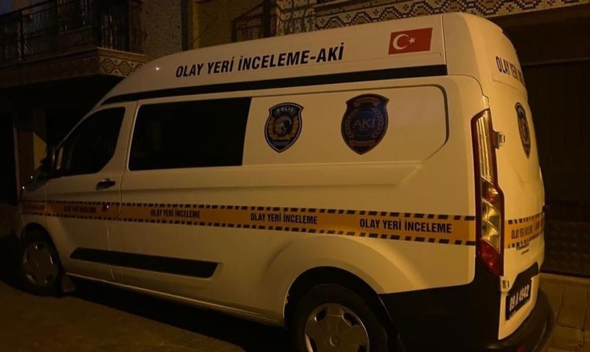 Efeler'de komşuları endişelendi, yalnız yaşadığı evinde ölü bulundu