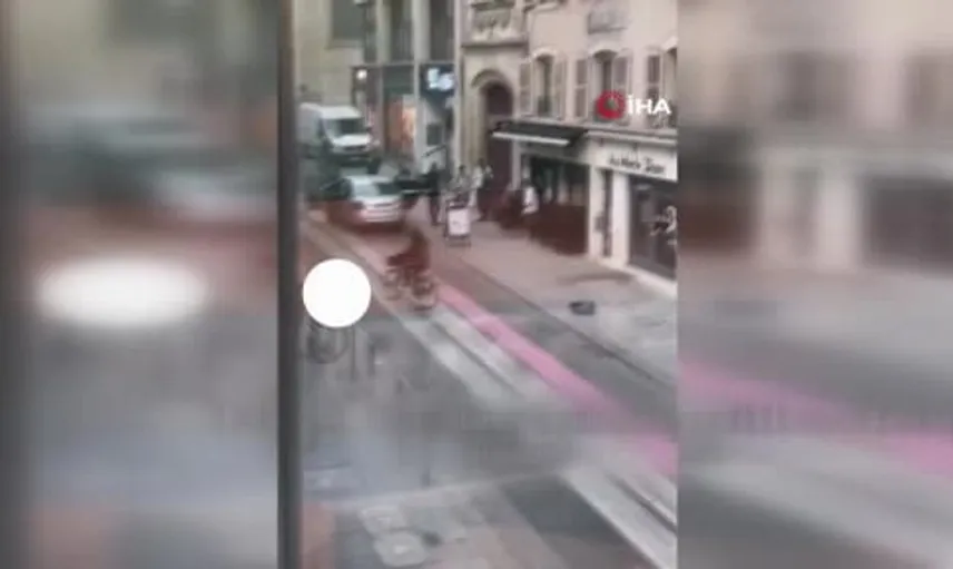 Fransa'daki lise eylemlerinde gözaltı sayısı 6 bin 877'ye ulaştı