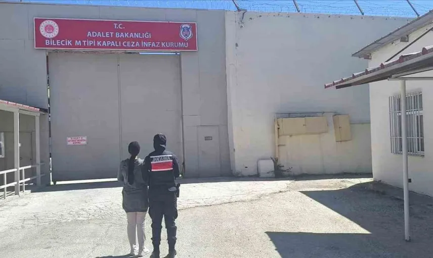 Bilecik jandarması suçlu şahsı yakaladı: Uyuşturucu ticaretinden cezası vardı
