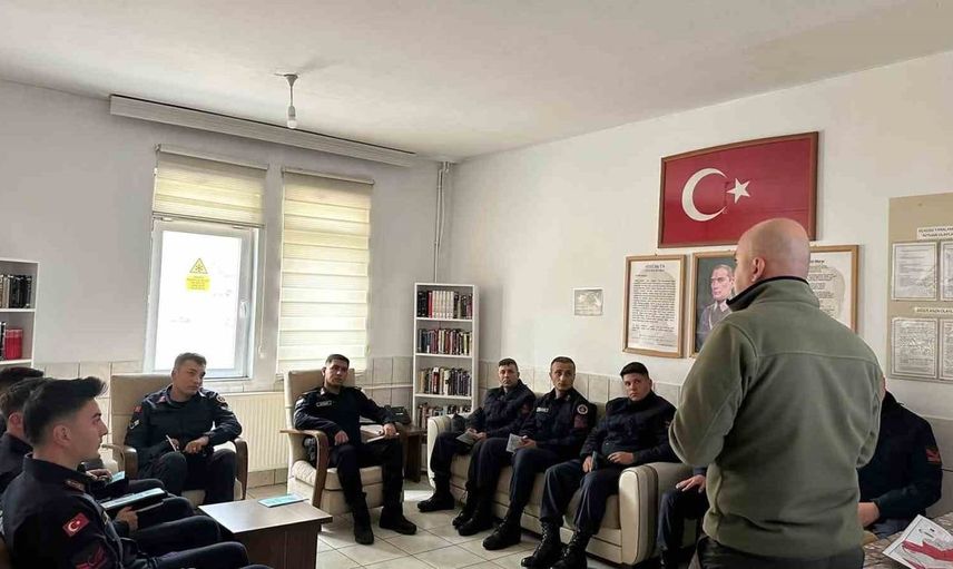 Demirözü jandarmasına doğa koruma eğitimi: kaçak avcılıkla mücadeleye yönelik adımlar atılıyor