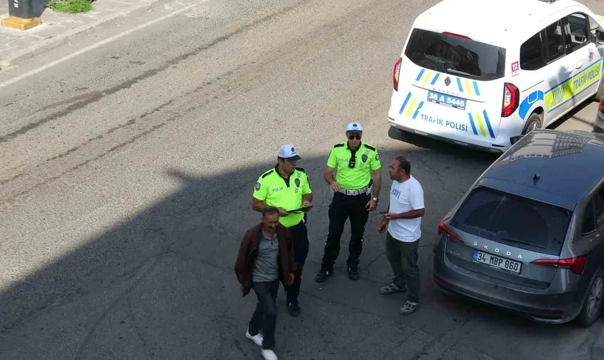 Kars'ta motosiklet kazası sonrası sürücü kayıplara karıştı