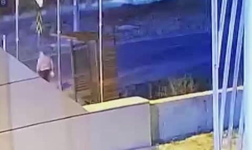 Karşıdan karşıya geçti, kamyonet çarptı: 54 yaşındaki adam hayatını kaybetti
