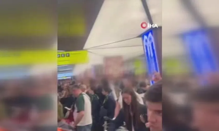 Moskova'da hava trafiği 7 saat durdu: İHA saldırı tehditleri bekleyen yolcuları olumsuz etkiledi