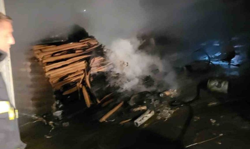 Sultanhisar'da depo yangını: Büyük çapta maddi hasar meydana geldi