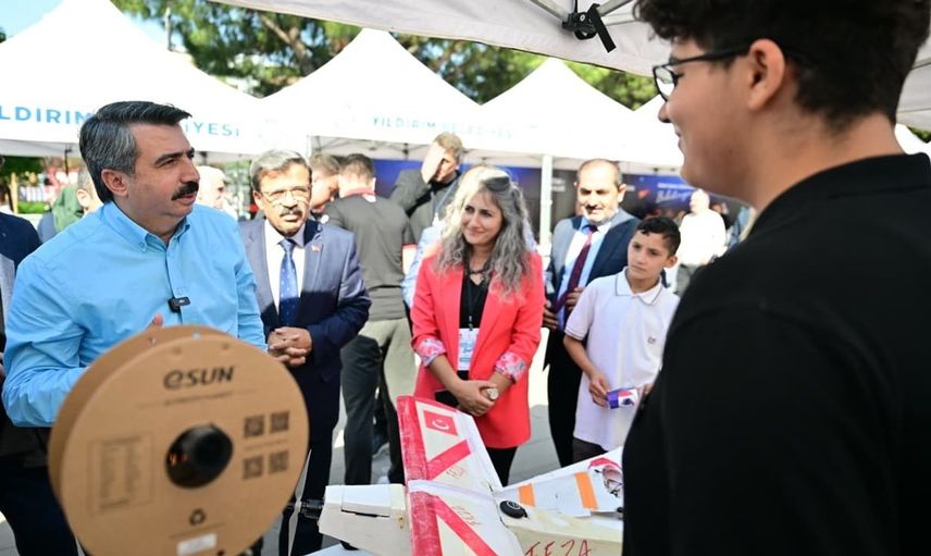 Yıldırım'da bilim festivali coşkusu her yaştan katılımcıyı buluşturdu