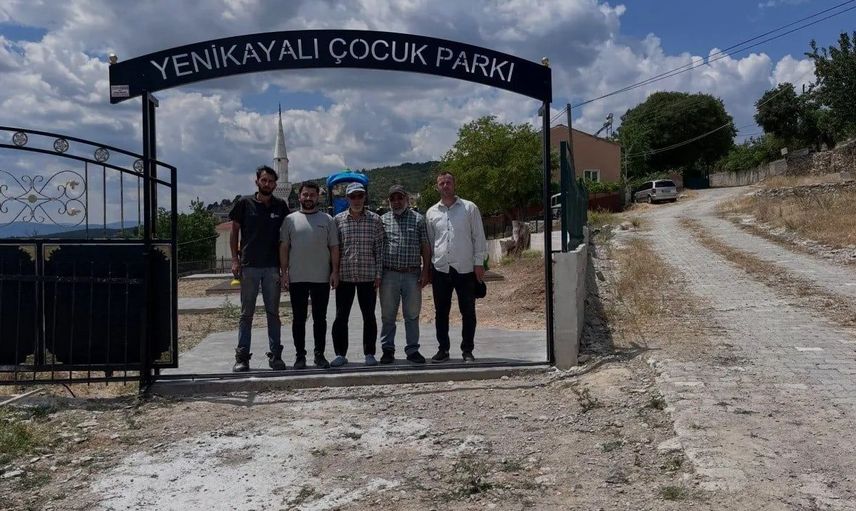 Boyabat'ta köy çocuklarına yeni oyun parkı