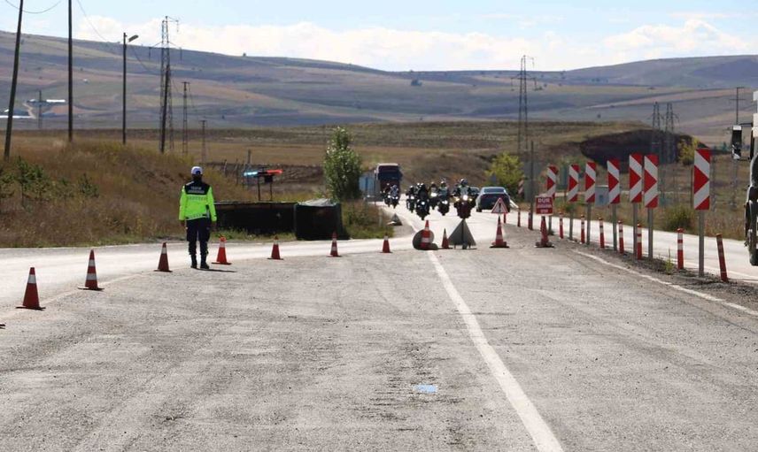 Bayburt’ta motosiklet denetimiyle trafik güvenliği artırılmaya çalışılıyor