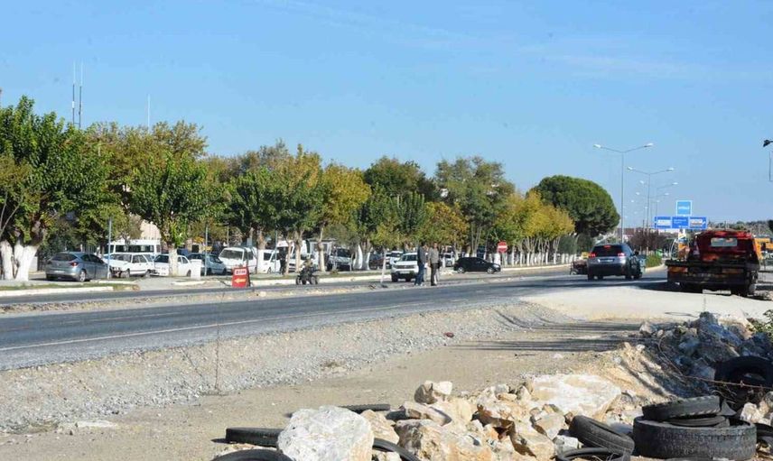 Ortaklar sanayi esnafı ulaşım sorunu için kavşak talep ediyor