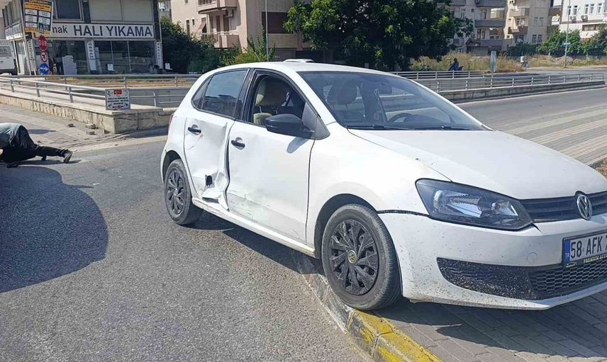 Antalya'da köprüden geçmek isteyen sürücü kaza yaptı